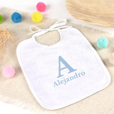 Babero personalizado Inicial Topitos. Elige tu diseño
