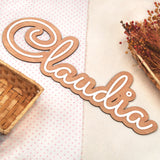 Nombres decorativos de madera y metacrilato