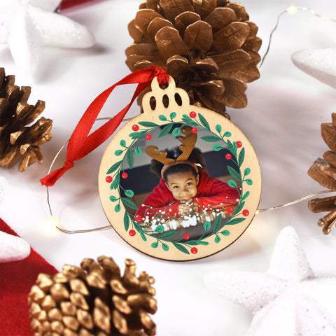 Bola madera Navidad personalizada con foto. Modelo Corona