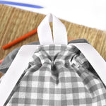Pack Mochila y Bolsita Vichy Gris personalizado